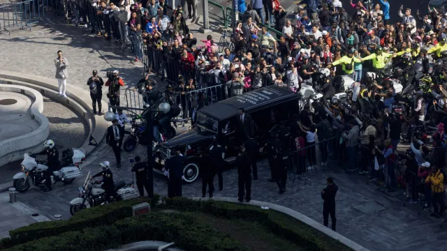 Llegada de carroza a Palacio de Bellas Artes