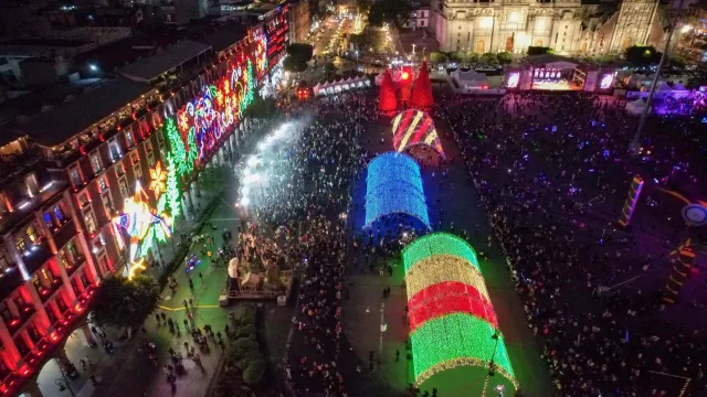 Verbena Navideña 2024: ¿En Qué Horario Echan Nieve en el Zócalo CDMX? 