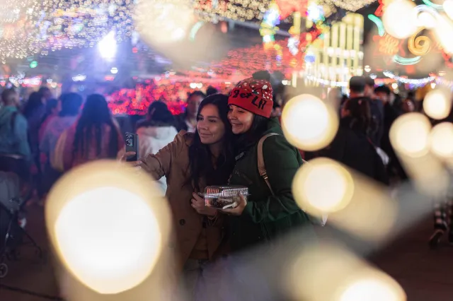 Verbena Navideña del Zócalo estará hasta el 30 de diciembre