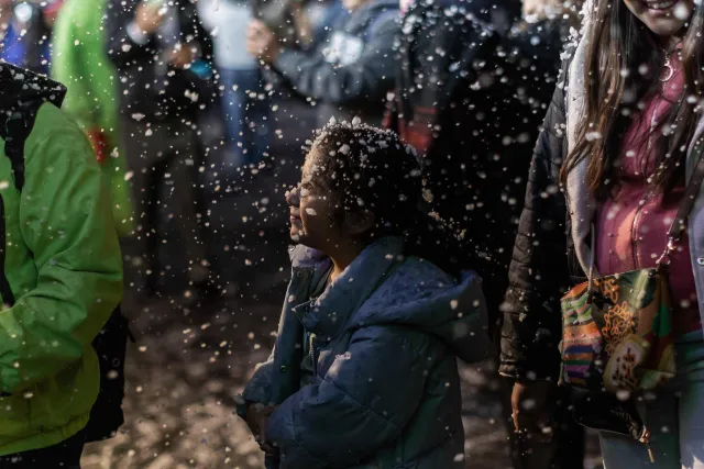 Verbena Navideña del Zócalo de la Ciudad de México tuvo nieve artificial