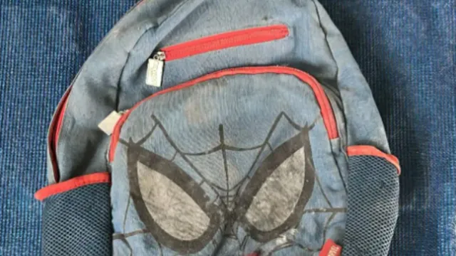  Mochila de Spiderman hallada en el rancho Izaguirre. Foto: Fiscalía de Jalisco