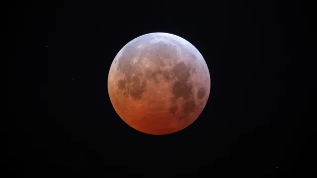 La 'Luna de sangre' vista desde Hopkins, Carolina del Sur. Foto: Reuters