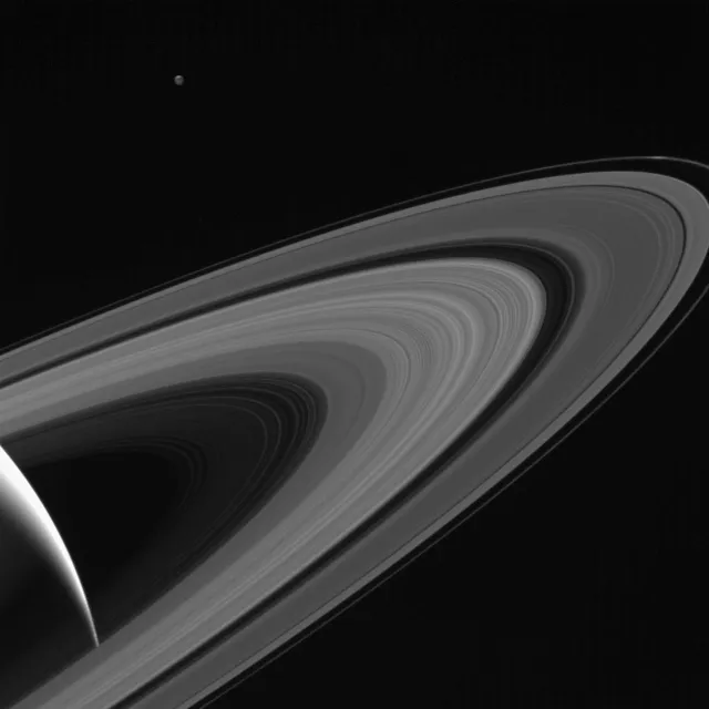 Fotografía de los anillos de Saturno por la sonda Cassini de la NASA