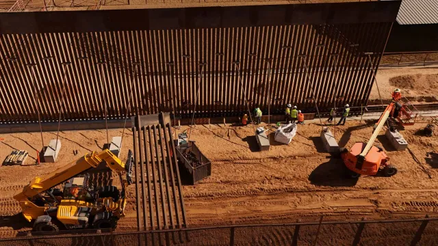 Muro fronterizo en Santa Teresa, Nuevo México. Foto: Reuters