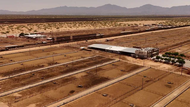Esta parte de la construcción del muro fronterizo es independiente del recién anunciado Proyecto del Muro de Anapra. Foto: Reuters