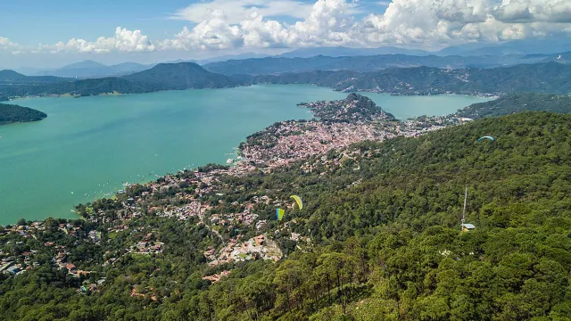 Panorámica de Valle de Bravo, Estado de México. Foto: Sectur