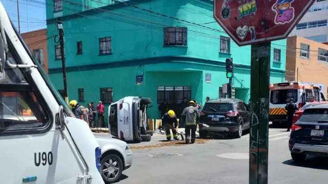 Realizan mitigación de riesgos por accidente en la 27 Poniente y 5 Sur. Foto: Reporte ciudadano