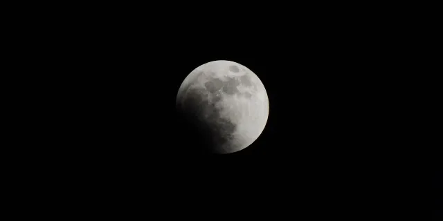 Tipos de Eclipses Solares