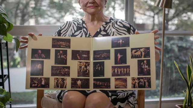 María Esther llevó al Palacio de Bellas Artes a Juan Gabriel.