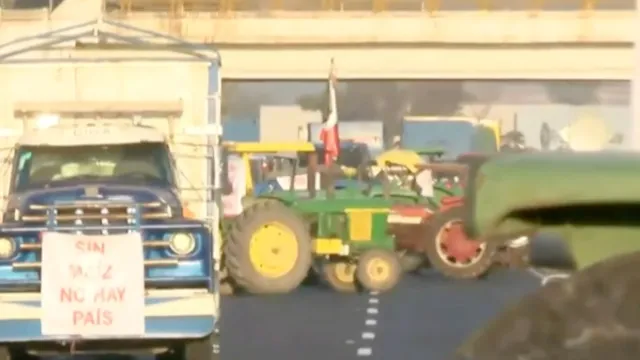 Hay cierres totales, parciales y tramos abiertos por agricultores guanajuatenses. Foto: Nmás Bajío