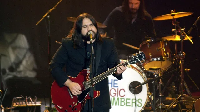 The Magic Numbers en concierto.
