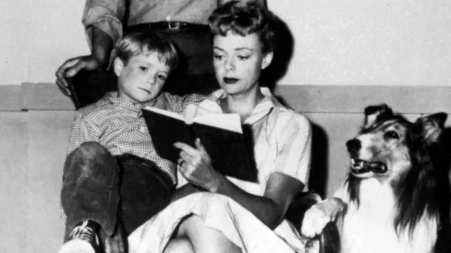June Lockhart en el set de Lassie.