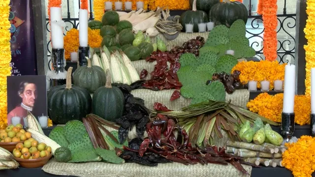 Ofrenda tradicionales con elementos de la canasta básica. Foto: N+