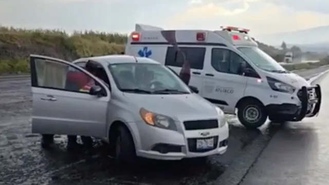 Solo un sobreviviente dejo un accidente en la autopista Vía Atlixcáyotl. Foto: X @ciudadano_pue