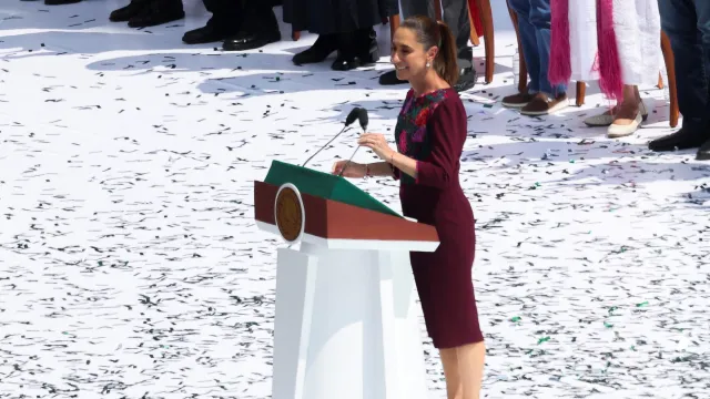 "Que se oiga bien, que se oiga lejos, en México el que manda es el pueblo", dijo Claudia Sheinbaum. 