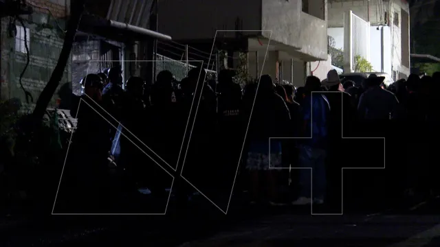 Pobladores enardecidos buscan agredir a hombre en Puebla. Foto: Juan Carlos Barreda | N+