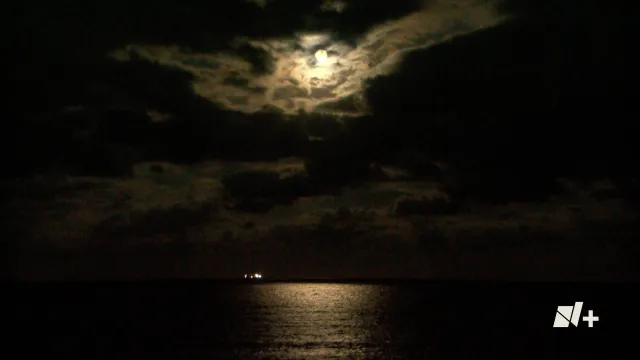 El satélite continuó su recorrido hasta que poco a poco, el mar mostró su reflejo. Foto: Javier Maldonado | N+