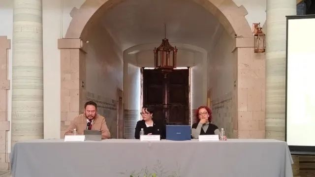 Especialistas en la conferencia: “Ni monstruos ni objetos. Historias de vida de las Momias de Guanajuato”, 13 de noviembre de 2025. Foto: INAH Guanajuato