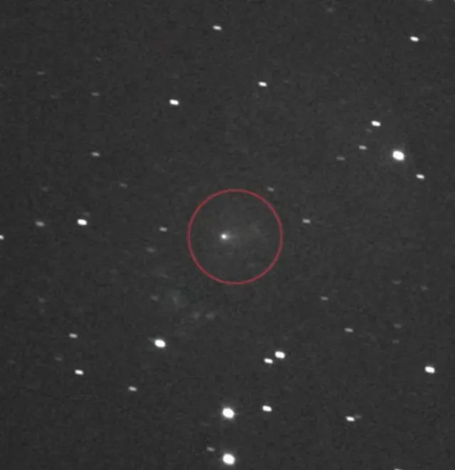 Foto del cometa 3I/ATLAS tomada por la sonda Lucy