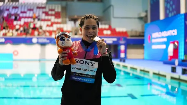 El clavadista mexicano Osmar Olvera ganó medalla de oro en el Campeonato Mundial de Singapur 2025. Foto: Conade