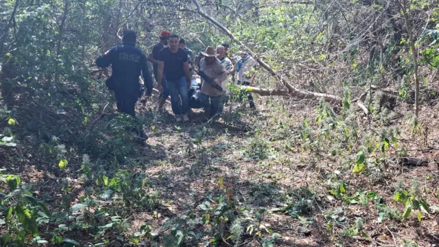 Así fue la búsqueda de lesionados en el municipio de Asunción Ixtaltepec. Foto: Gobierno de Oaxaca