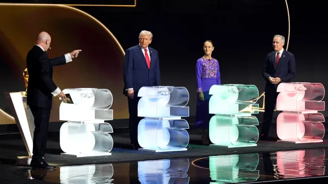 El sorteo del Mundial 2026 fue el marco del primer encuentro entre Trump, Sheinbaum y Carney. Foto: Getty Images