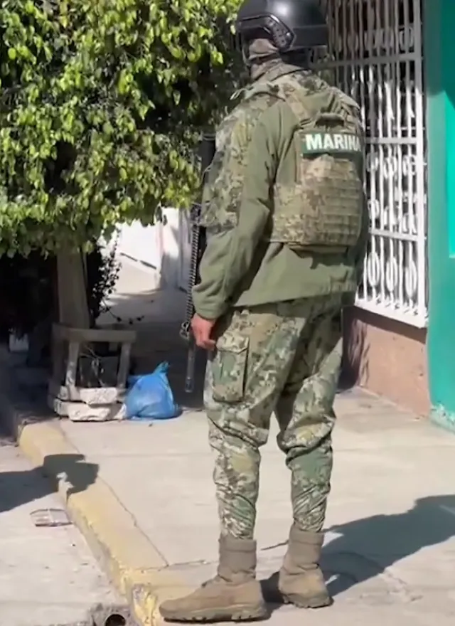 Elementos de la Marina participaron en operativo contra call center de extorsión en Ecatepec. Foto: N+