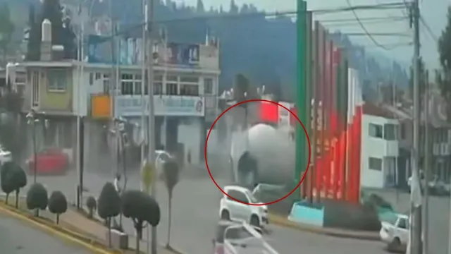 Accidente revolvedora de cemento en Almoloya, Edomex