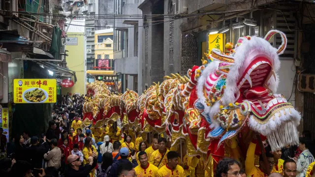 Danza del dragón de 238 metros de largo 
