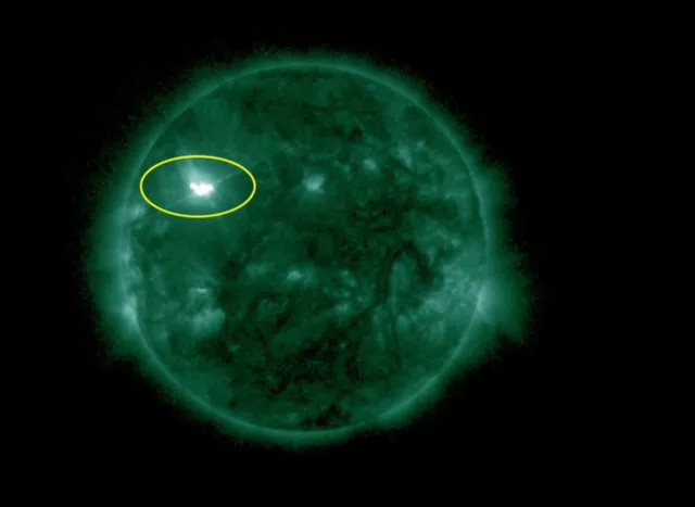 Llamarada solar de categoría X8.1 captada por la NOAA