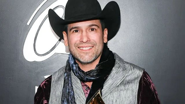 Bobby Pulido Politica