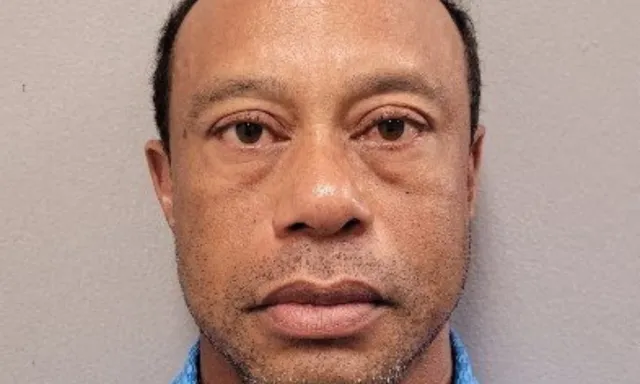 Tiger Woods aparece en una foto policial publicada por la Oficina del Sheriff del Condado de Martin el 28 de marzo de 2026. Foto: Reuters