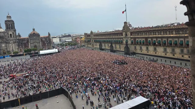 BTS fans Zócalo CDMX 2026