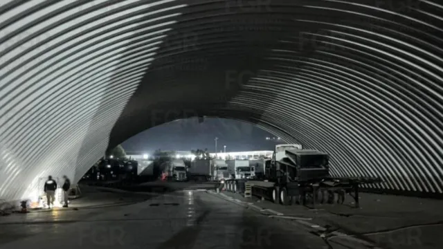 Contenedor metálico marítimo con acceso al túnel en la TAD