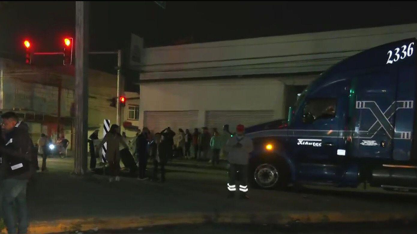 Manifestantes Bloquean Avenida Central en Edomex | 3 de Octubre 2023 ...