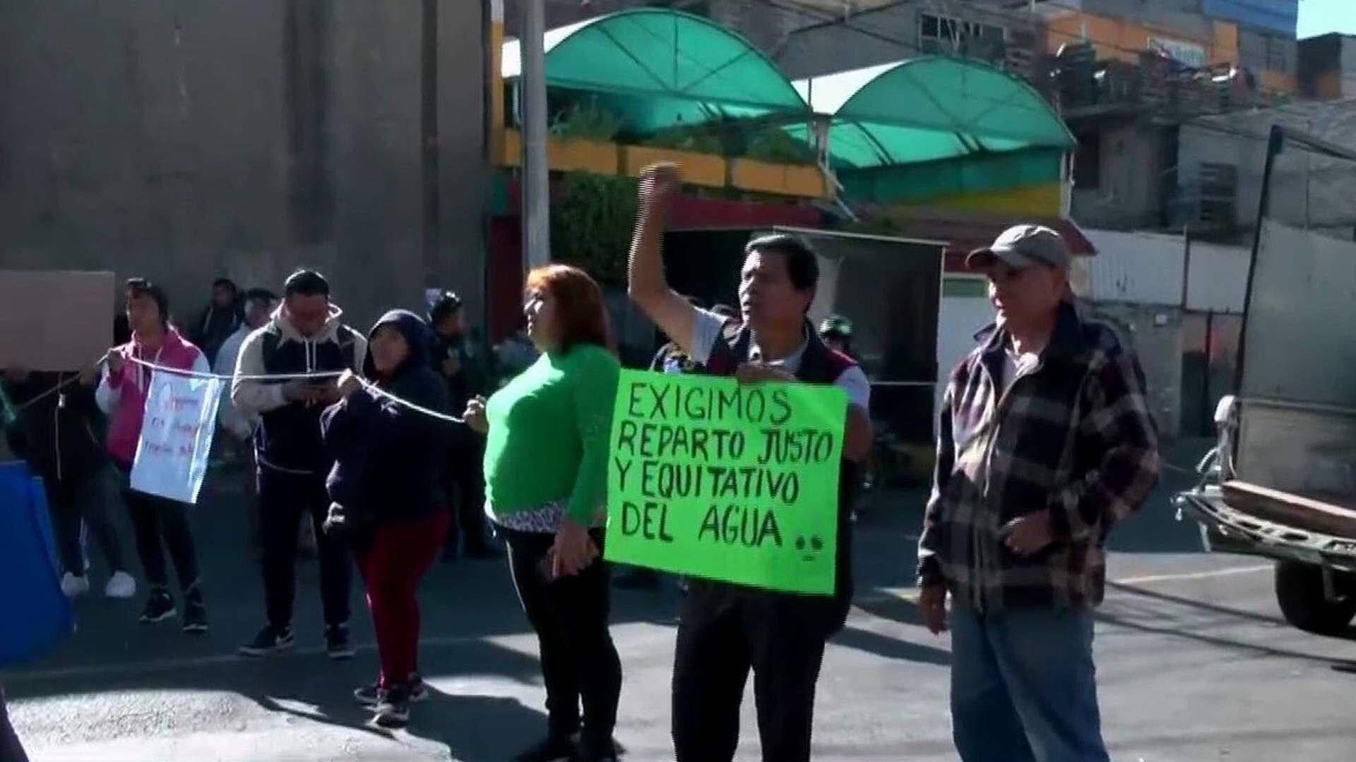 Vecinos Mantienen Bloqueo por Falta de Agua Desde Hace 8 Meses en la ...
