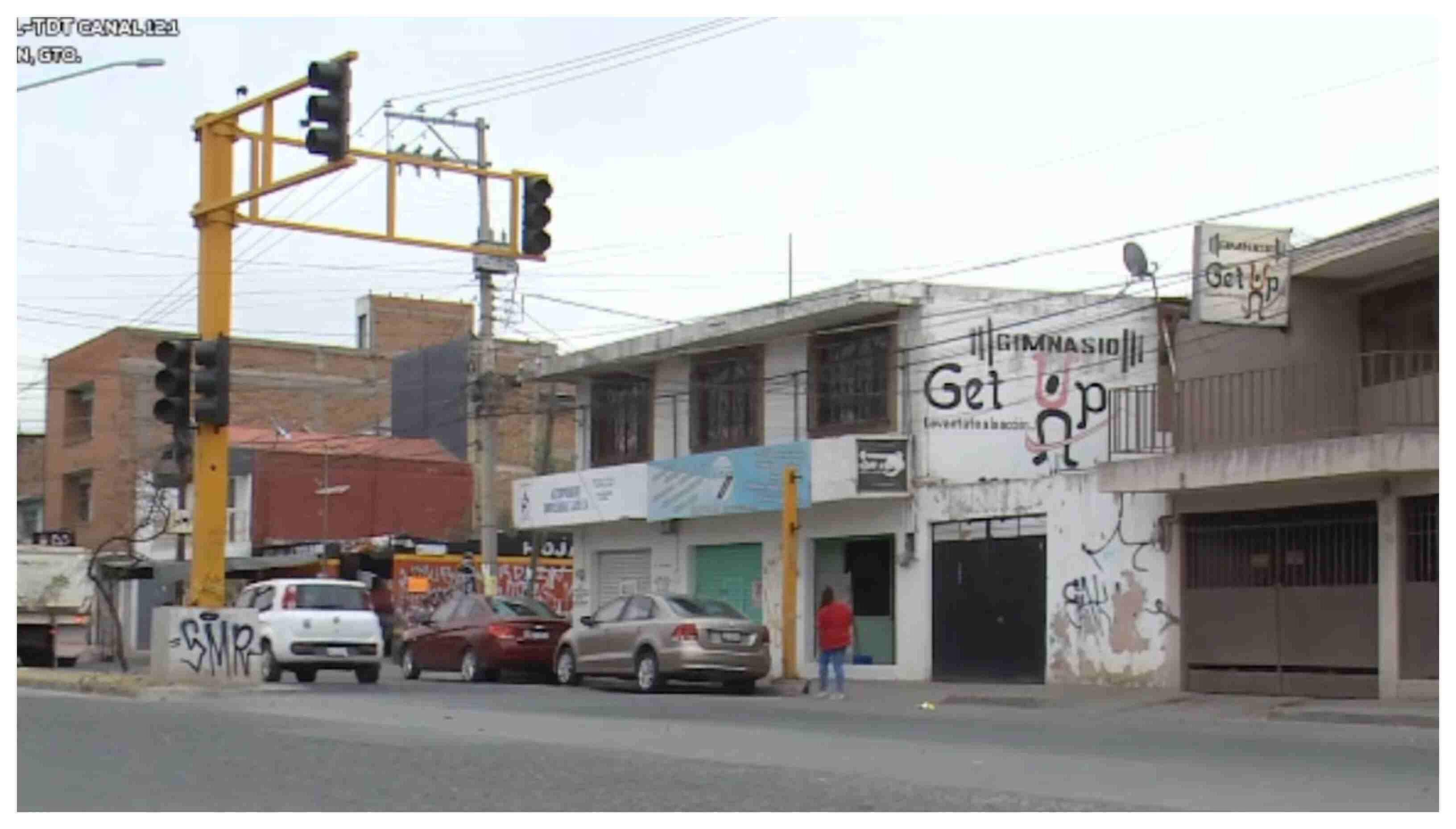 Hombres Armados Entran A La Fuerza A Una Casa Y Sorprenden A Un Joven