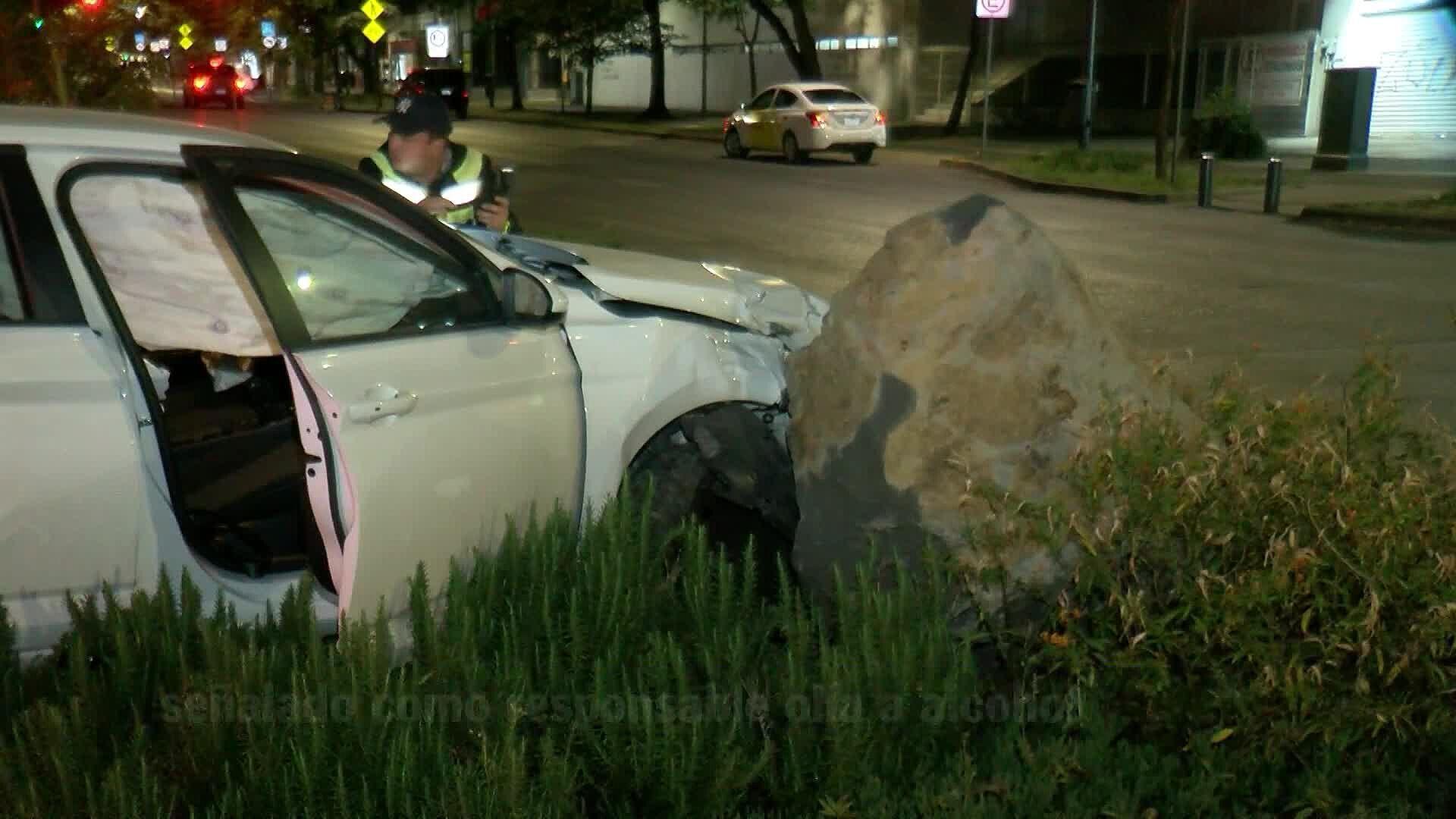 Conductor en Estado de Ebriedad se Pasa el Alto y Ocasiona Fuerte ...