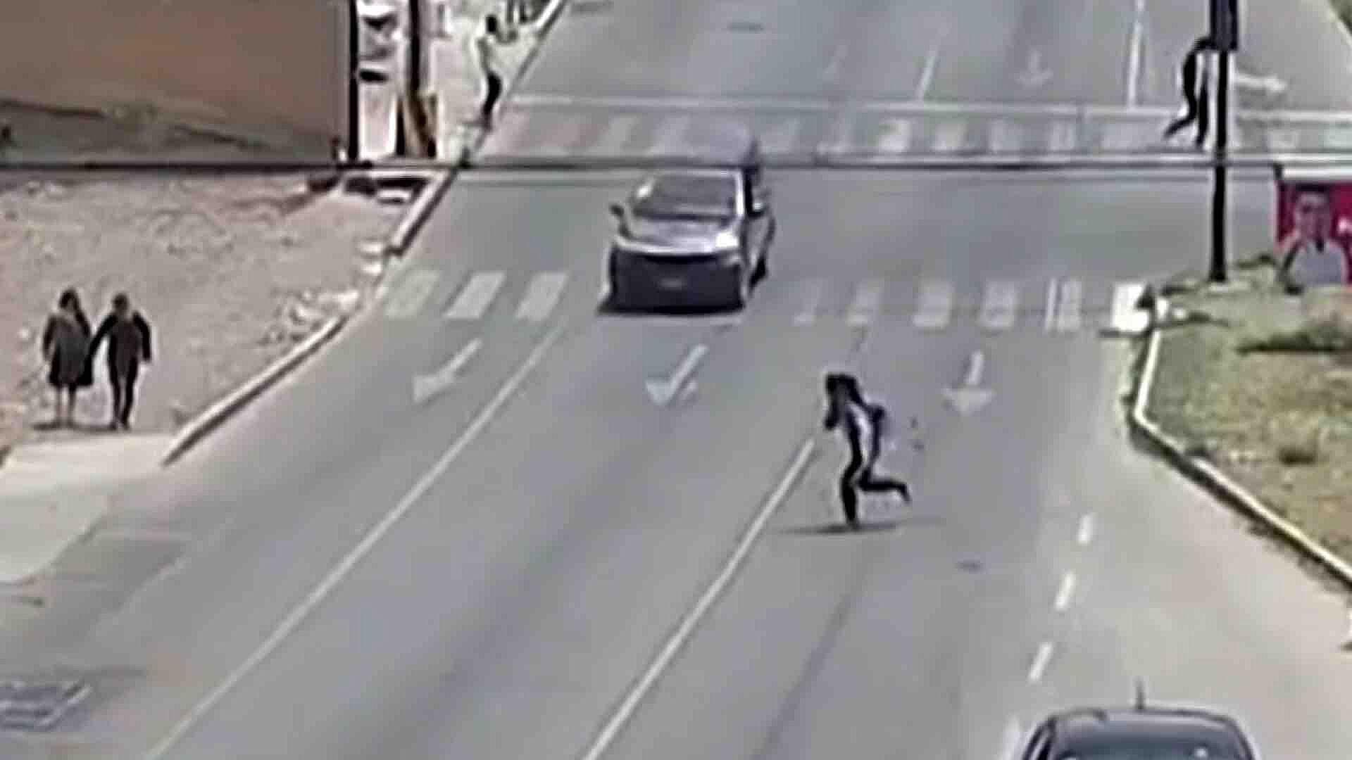 Niña de 12 Años Atropellada en Puebla; Conductor de Camioneta se Da a la Fuga