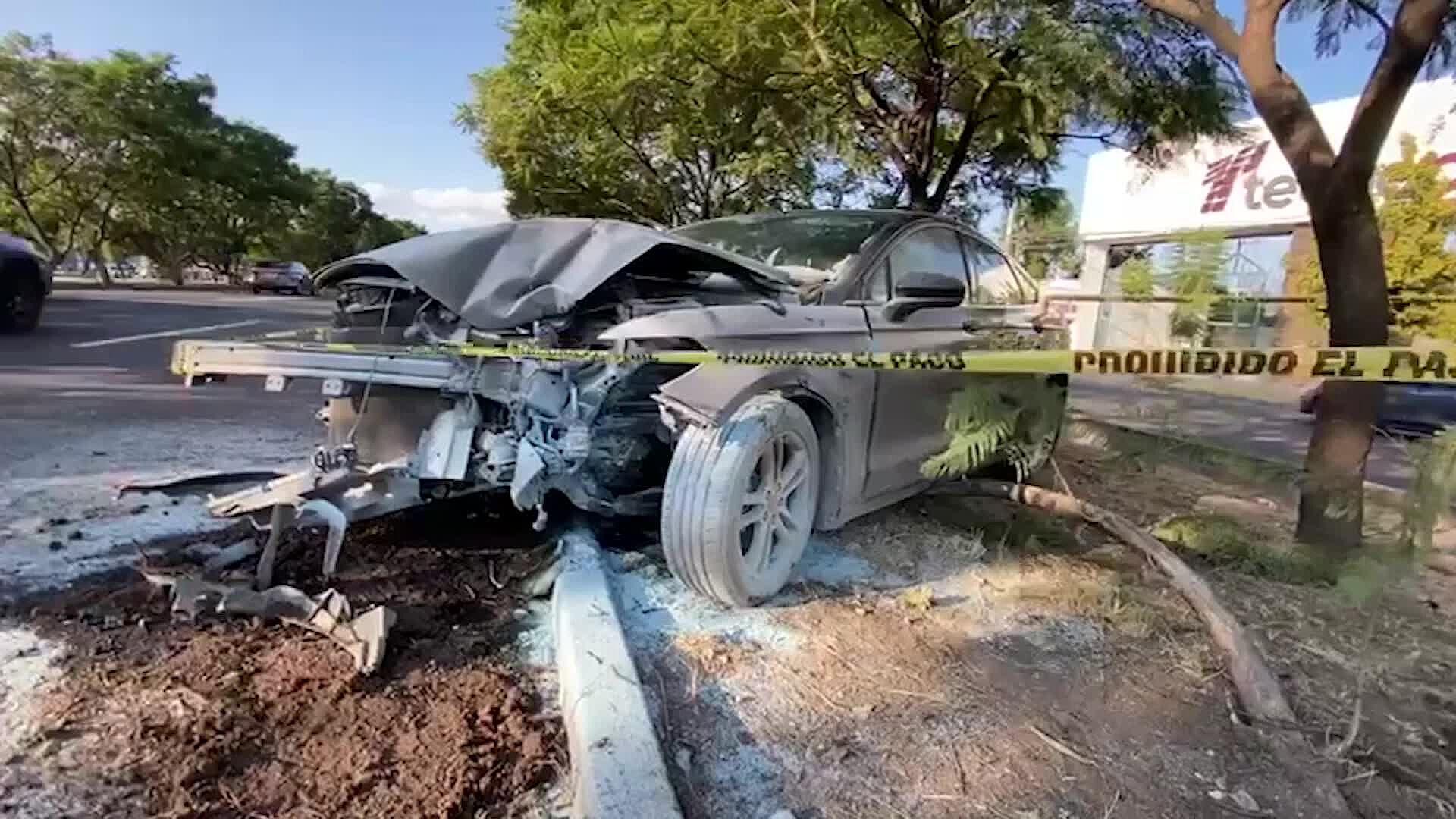 Chocan Auto en Paseo de La República; Conductor lo Abandona y se da a ...