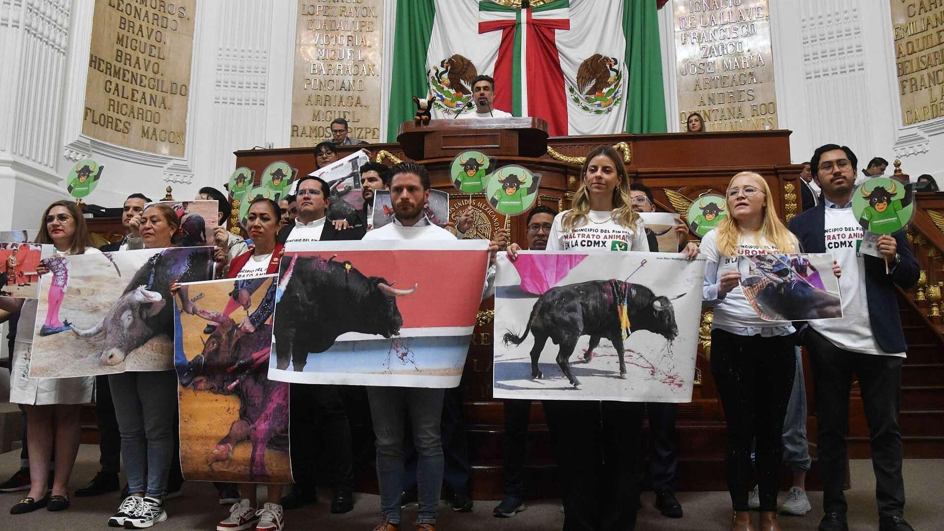 Aprueban Iniciativa de Corridas de Toros sin Violencia en CDMX | N+