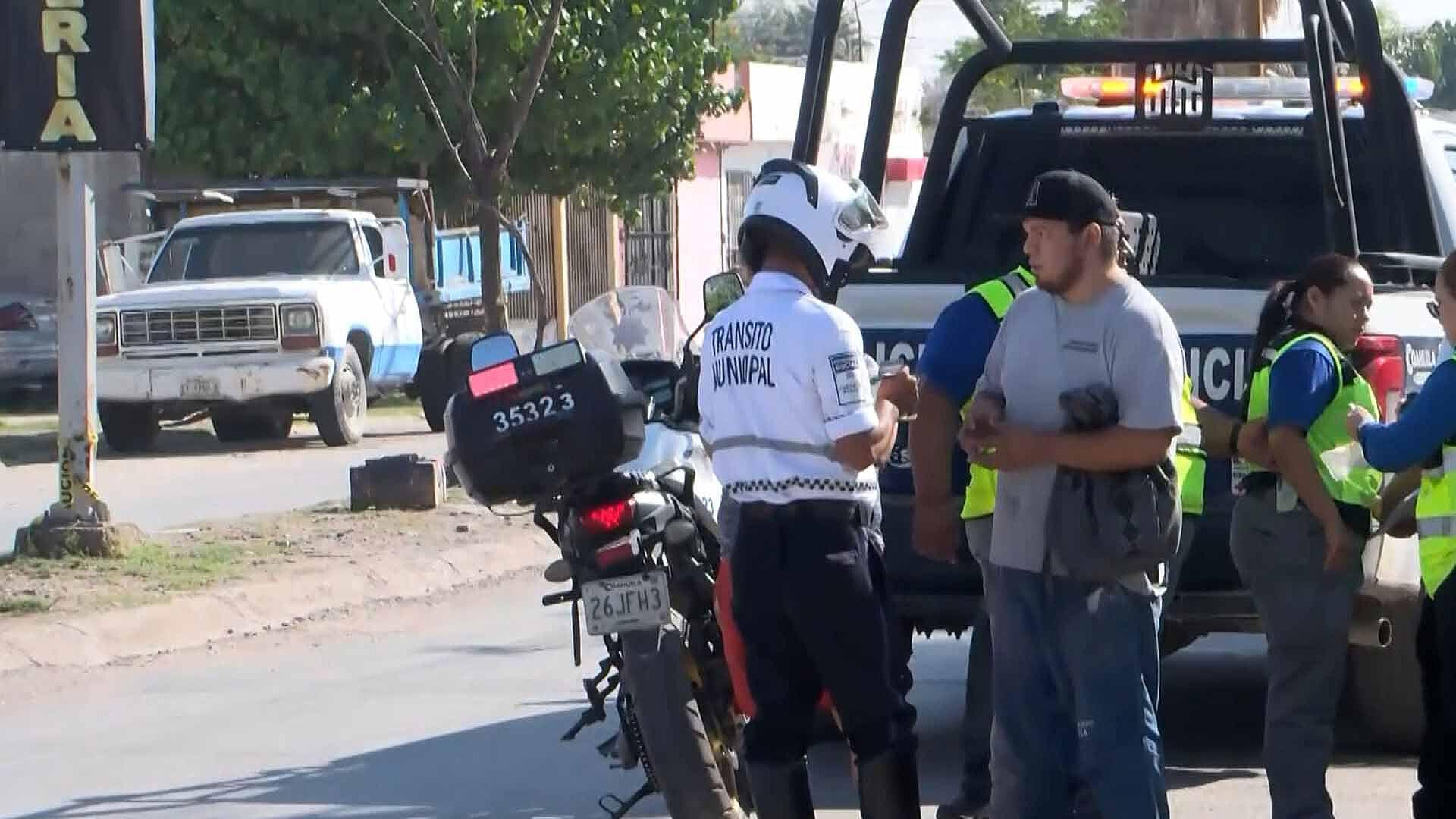 Conductora Intenta Huir Después de Arrollar a Madre y su Hijo en ...