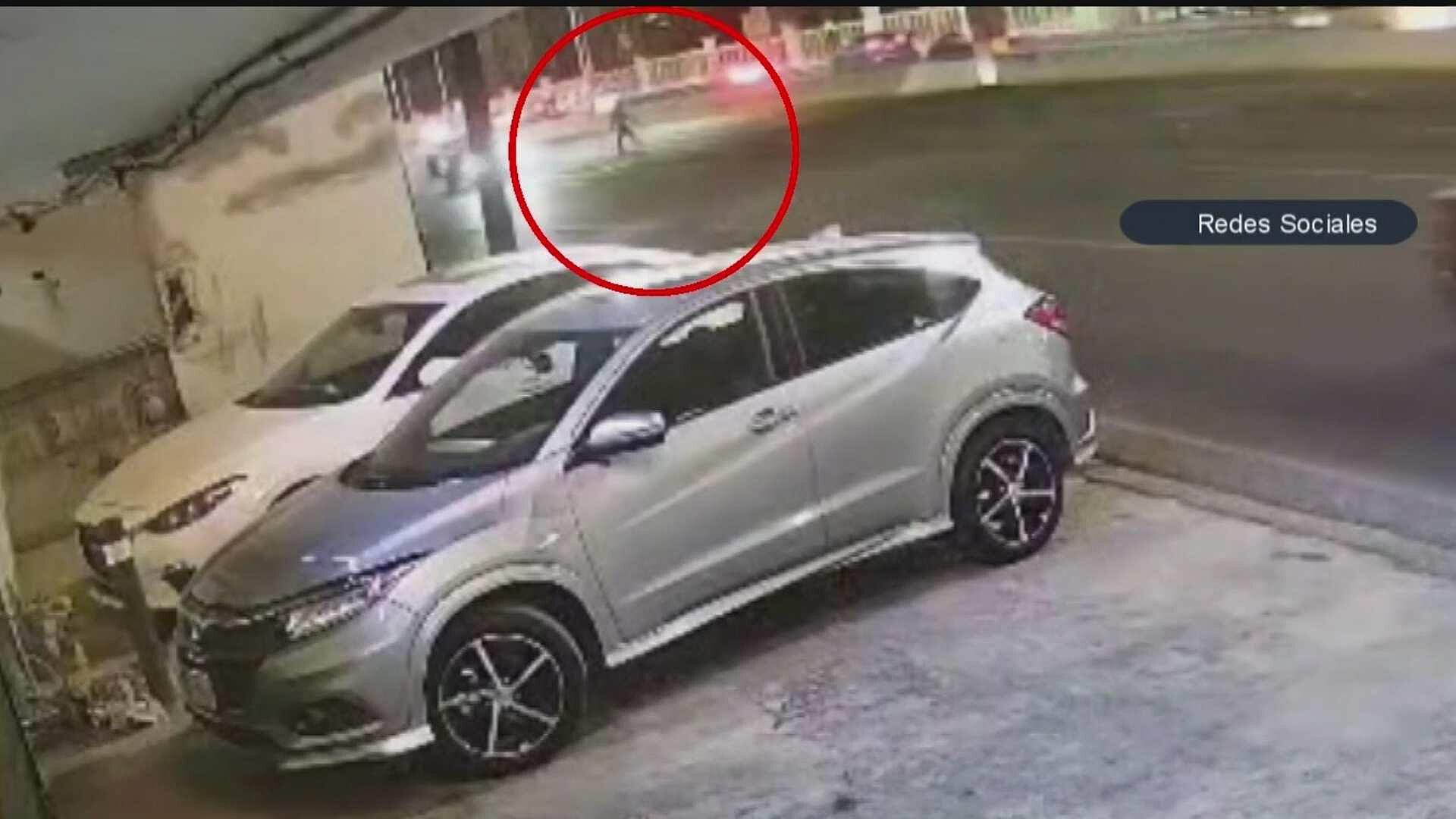 Cruza Hombre Avenida Gonzalitos y lo Atropellan en Monterrey | N+