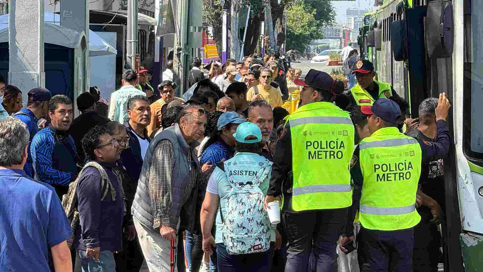 Caos en Línea 2 del Metro: tres estaciones cerradas y filas de hasta 55 minutos — image 2