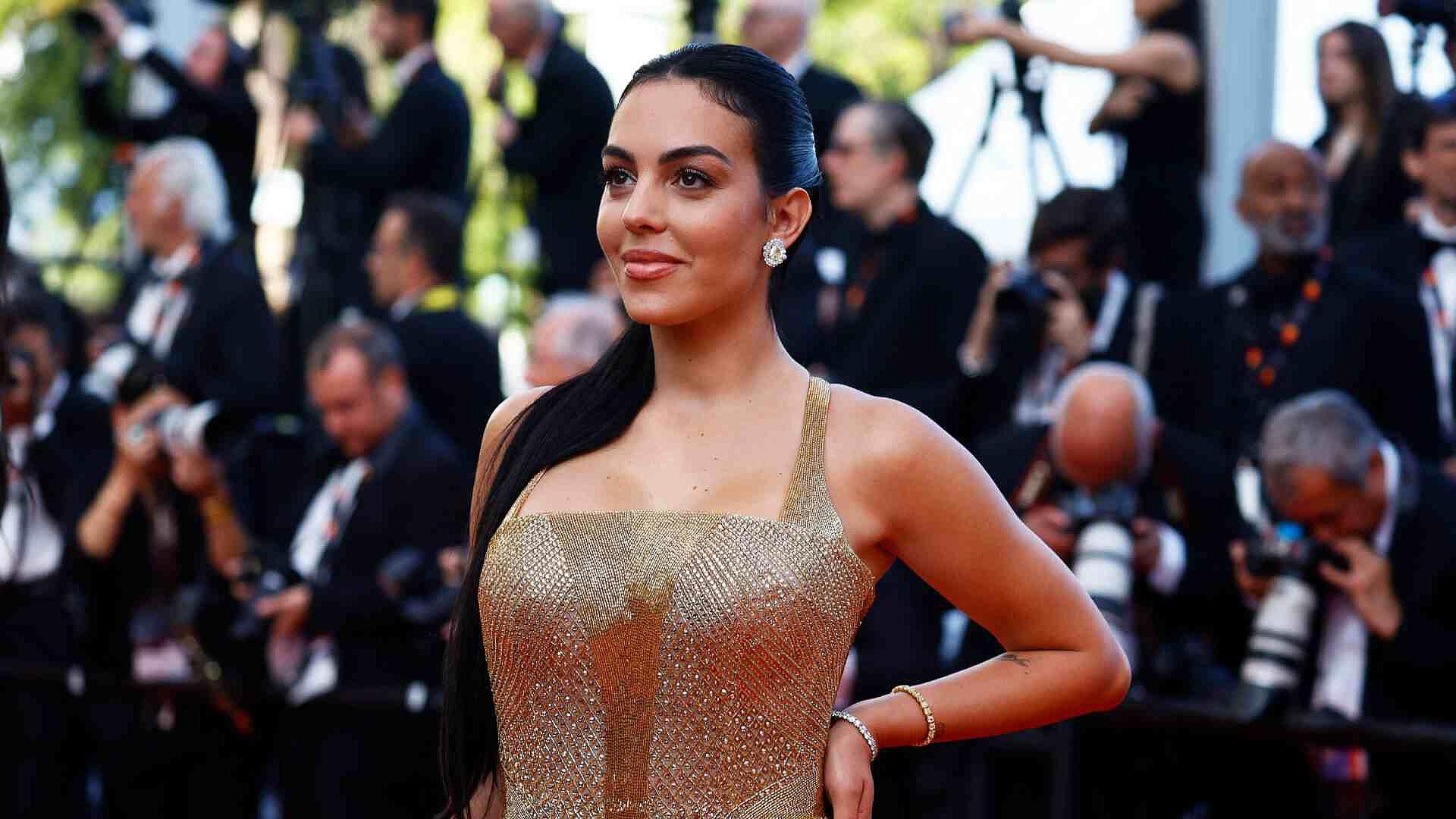 Georgina Rodríguez Esposa de Cristiano Ronaldo va a Graduación de su ...